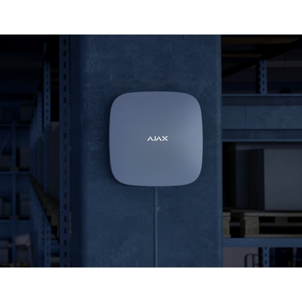 Central AJAX Hub 2 Plus interior con bateria y placa